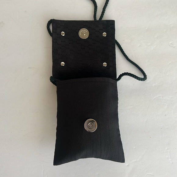 Vintage Lunacy Designs Pouch
Copper & Brass Grapes Vineyard
Wine Drinker's Motif - Picture 5 of 12